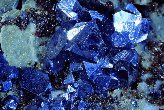 blaues Mineral