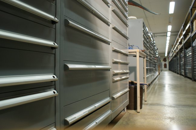 Schränke in der Sammlung für Fossilien