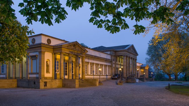 Schloss Rosenstein am Abend