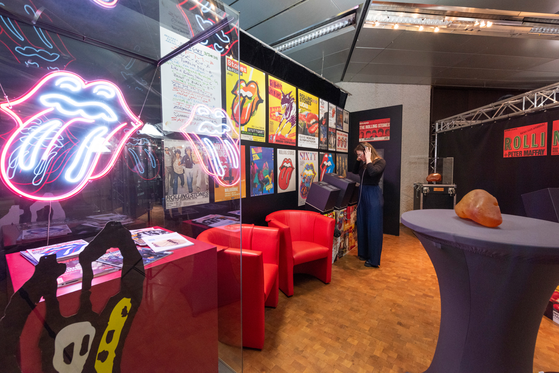 Überblick über den Backstagebereich der Sonderausstellung Rock Fossils mit den Rolling Stoneflies