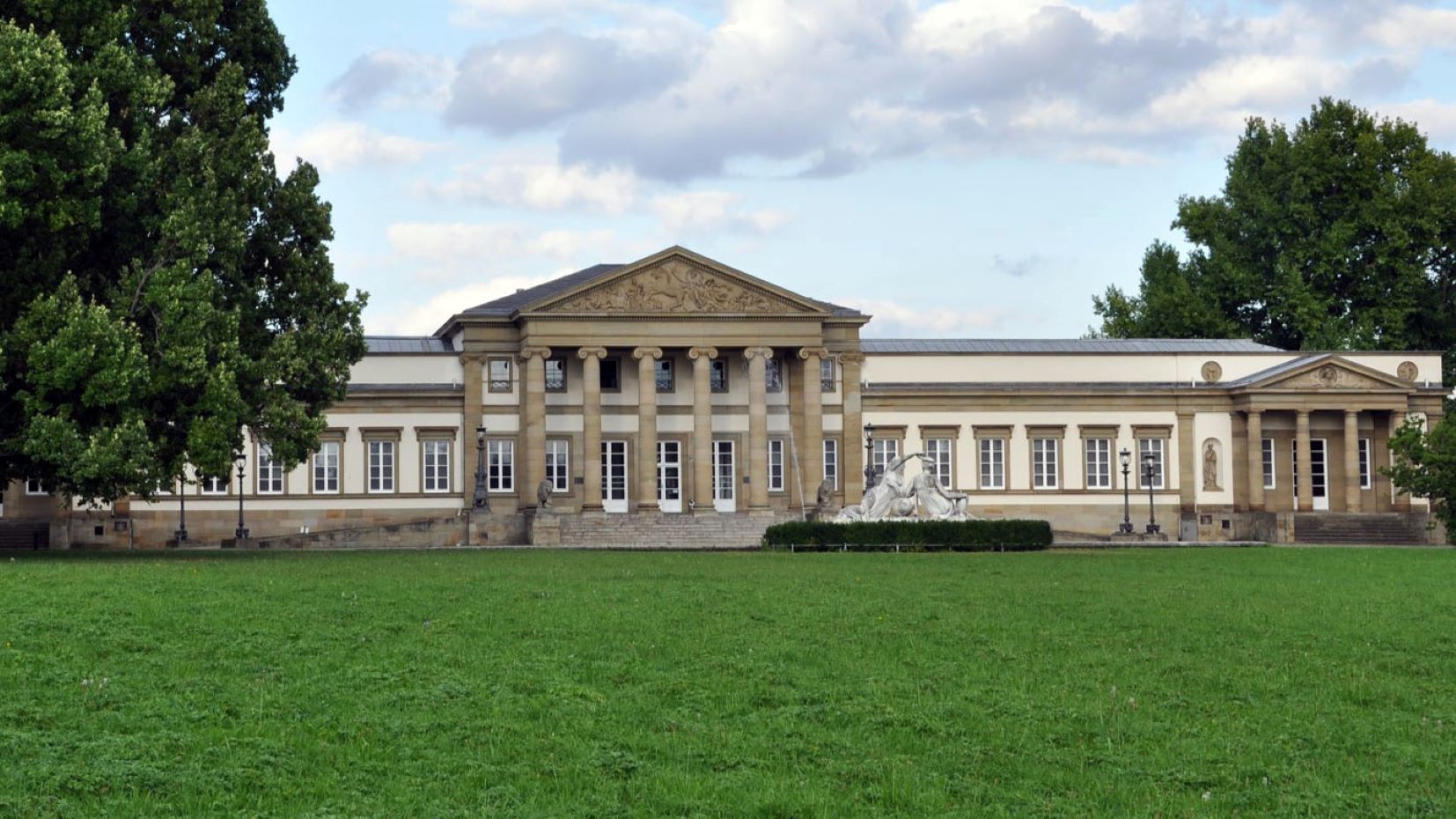 Außenansicht Schloss Rosenstein